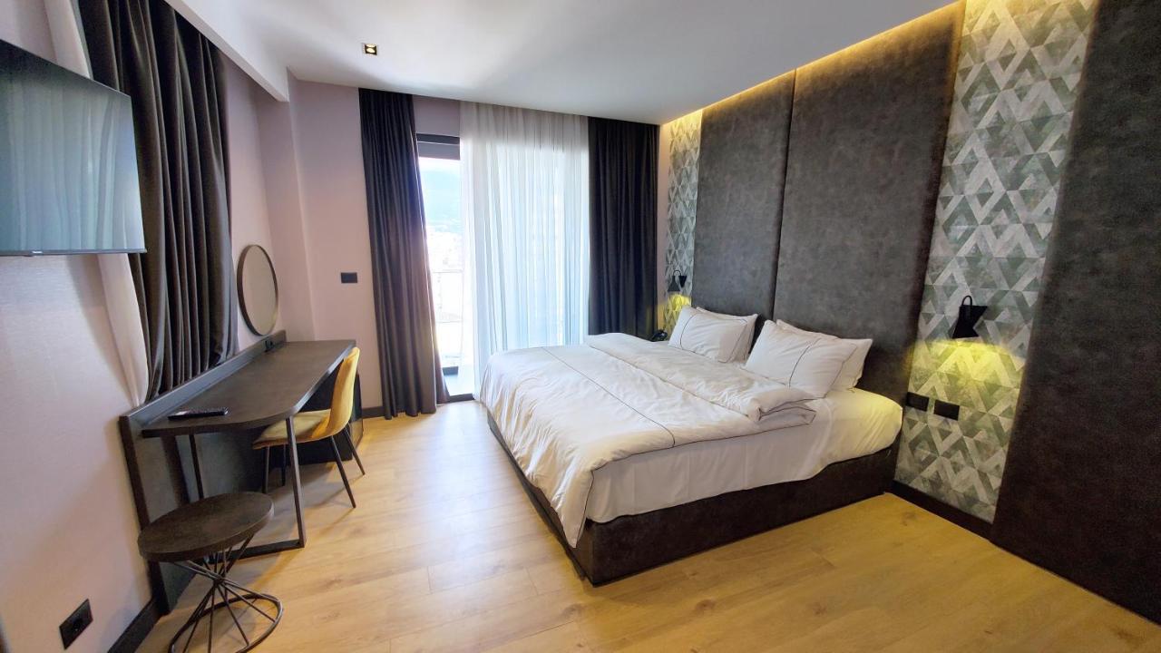 טיראנה Starlight Hotel מראה חיצוני תמונה